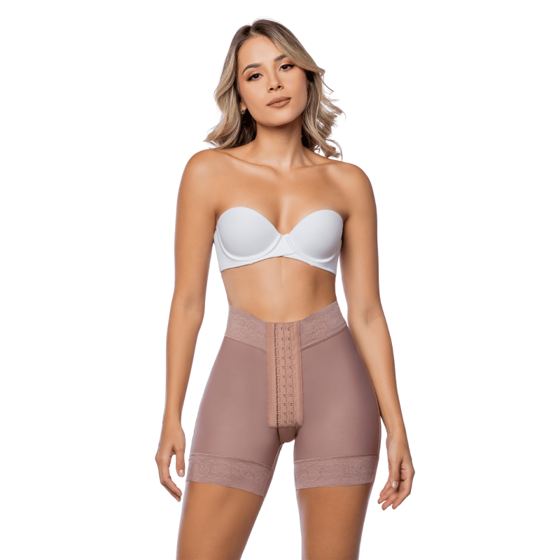 Short Faja Tamara